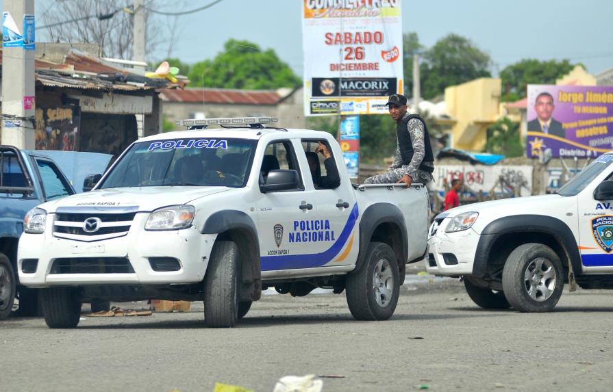 Agentes policiales matan hombre en Villa González