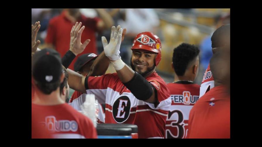 El Escogido aplasta a las Estrellas para clasificarse por tercera temporada seguida