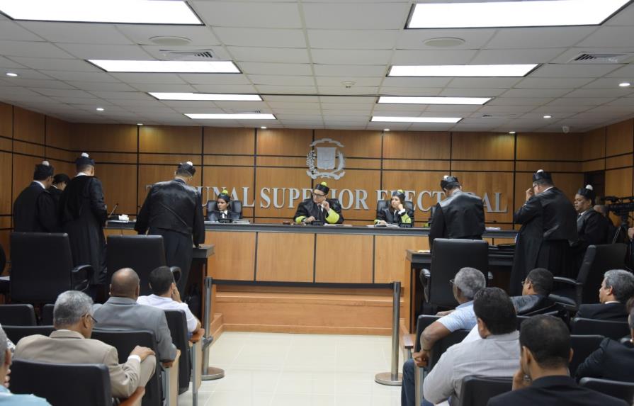 El Tribunal Superior Electoral reenvía audiencias del PRD y PRSC