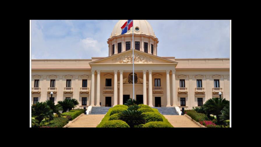 Poder Ejecutivo promulga ley que autoriza a Banreservas a financiar salario de Navidad