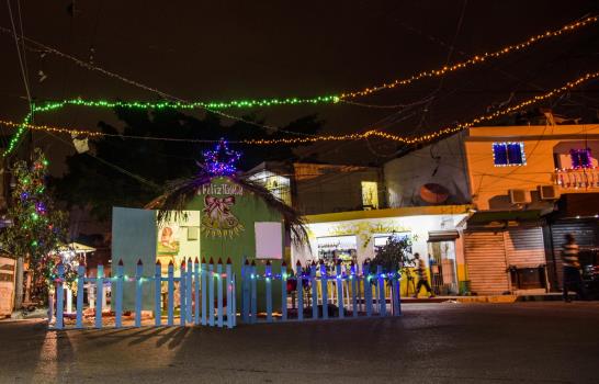Barrios capitalinos muestran su espíritu navideño 
