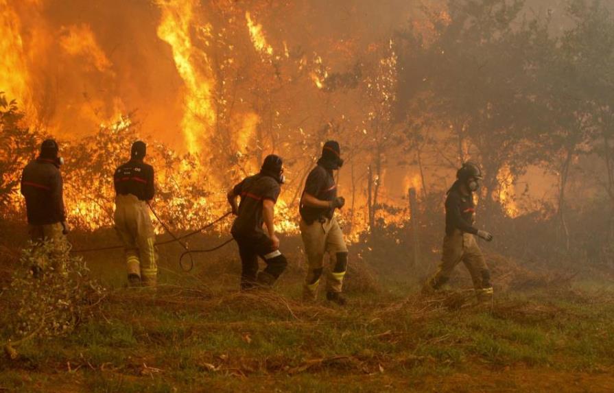 Fuego en California ya es el segundo mayor en la historia reciente