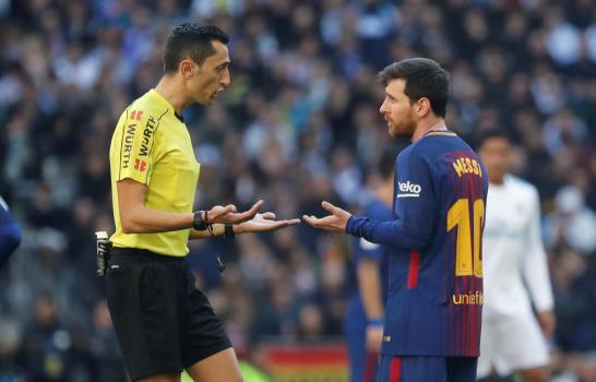 Barcelona le aplica 3-0 al Real Madrid y se distancia en la Liga