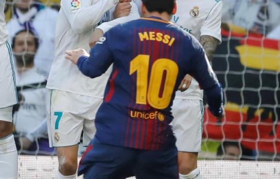 Barcelona le aplica 3-0 al Real Madrid y se distancia en la Liga