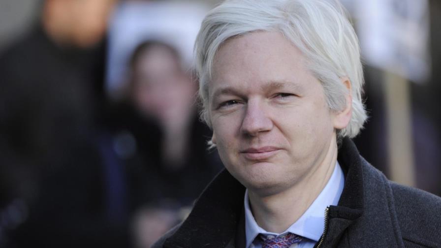 Desaparece de Twitter la cuenta del fundador de WikiLeaks, Julian Assange Desaparece de Twitter la cuenta del fundador de WikiLeaks, Julian Assange