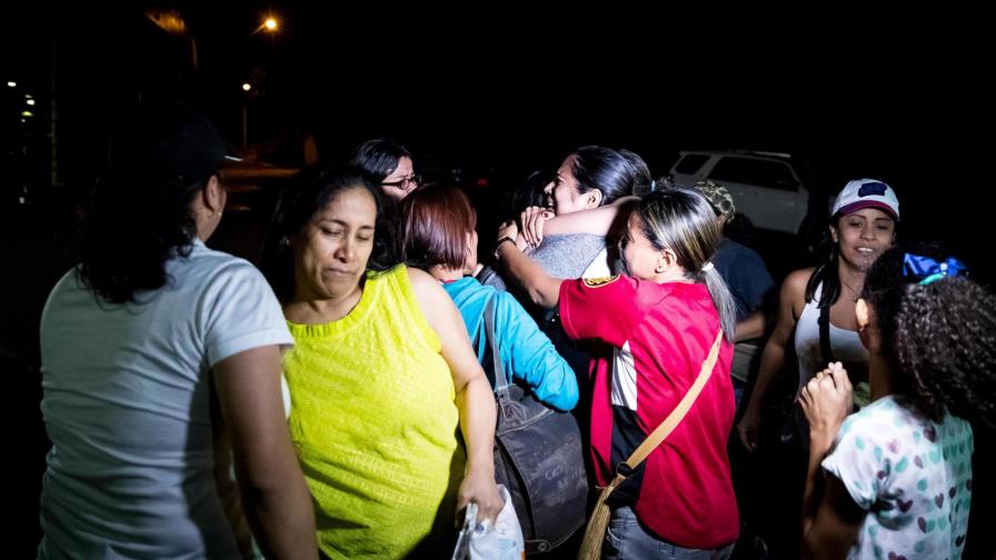 Sube a 44 la cifra de “presos políticos” excarcelados en Venezuela, según ONG Sube a 44 la cifra de “presos políticos” excarcelados en Venezuela, según ONG