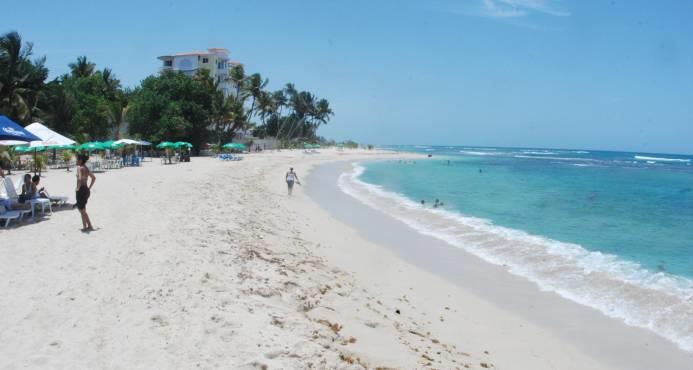 ASONAHORES pide reconsiderar resolución que eleva altura límite en litoral de El Macao, en Punta Cana