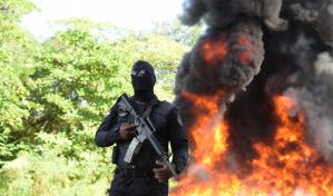 Autoridades queman más de media tonelada de cocaína y marihuana