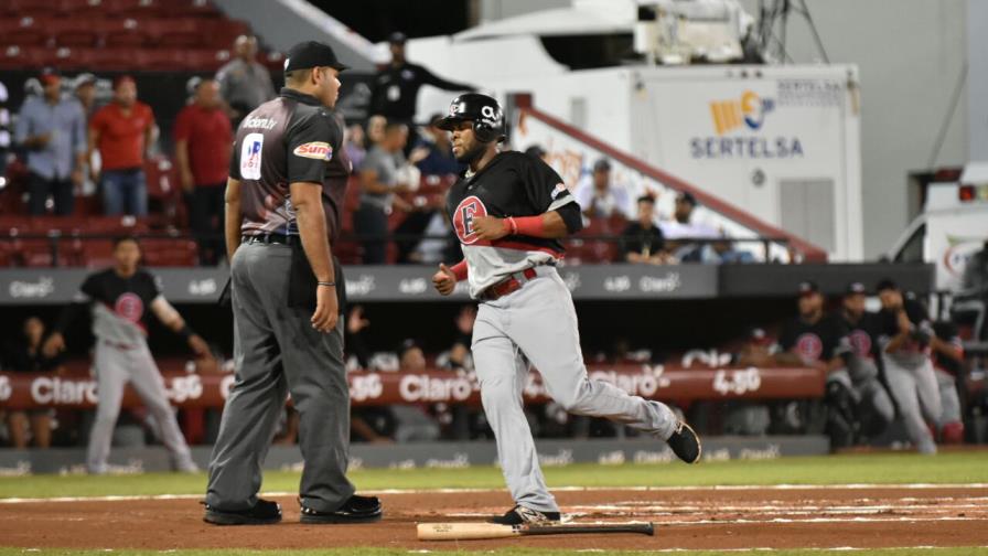 El Escogido se estrena con triunfo sobre los Gigantes y Evan MacLane