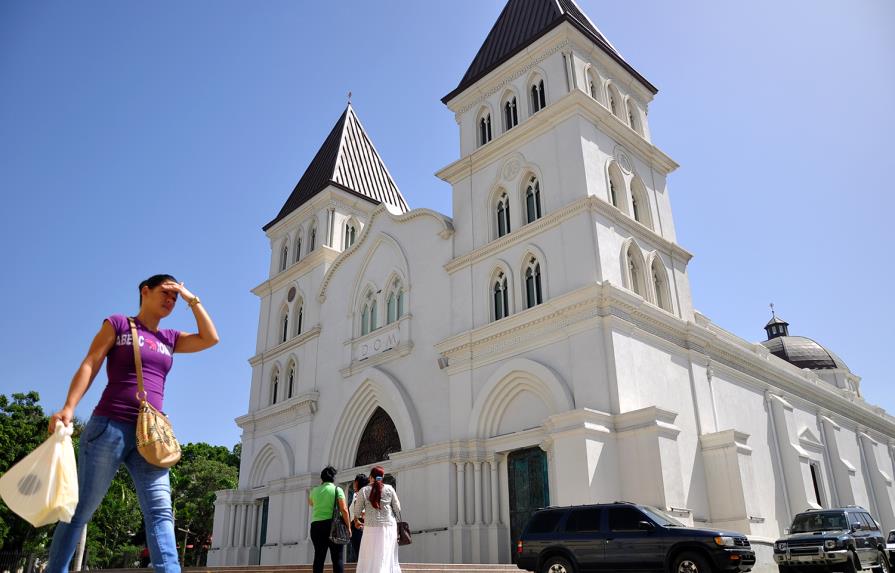 Iglesia católica de Santiago aboga por una mejor nación en el 2018 