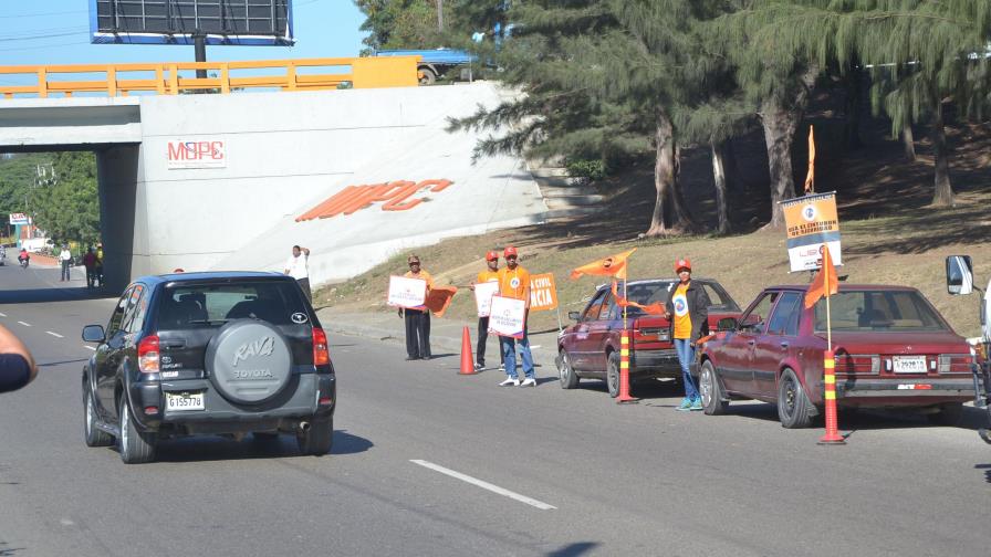 Defensa Civil inicia operativo de fin de año en Santiago con 400 voluntarios