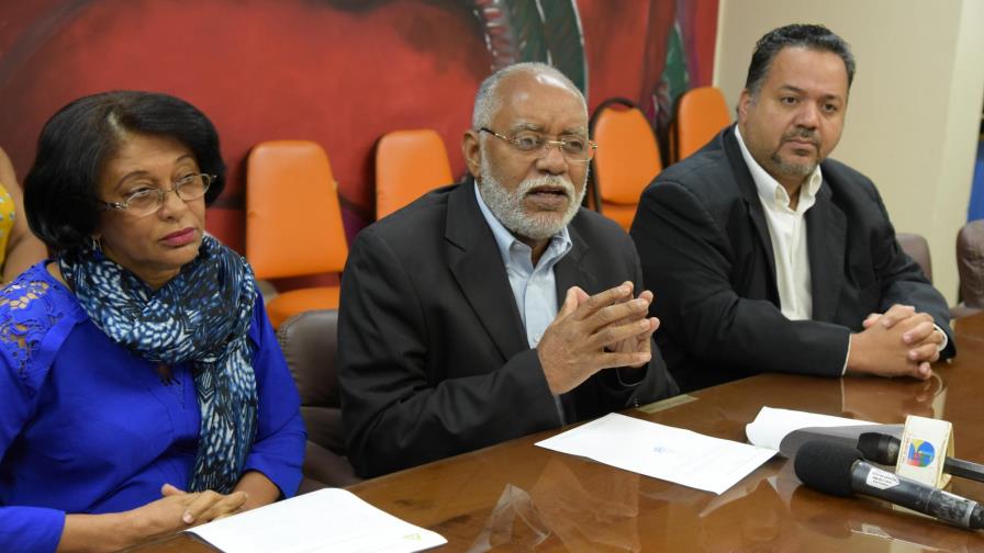 Colegio Médico comienza el año denunciando cancelaciones de sus miembros Colegio Médico comienza el año denunciando cancelaciones de sus miembros