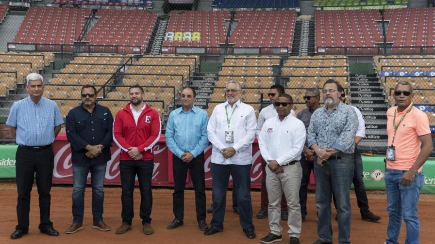 Entregan el Estadio Quisqueya luego de trabajos realizados en el terreno y el Séptimo Cielo