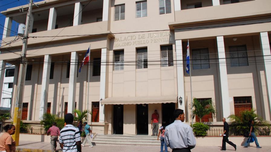 Inspectores del Poder Judicial se reúnen en San Cristóbal con jueza interina y procuradora fiscal Inspectores del Poder Judicial se reúnen en San Cristóbal con jueza interina y procuradora fiscal