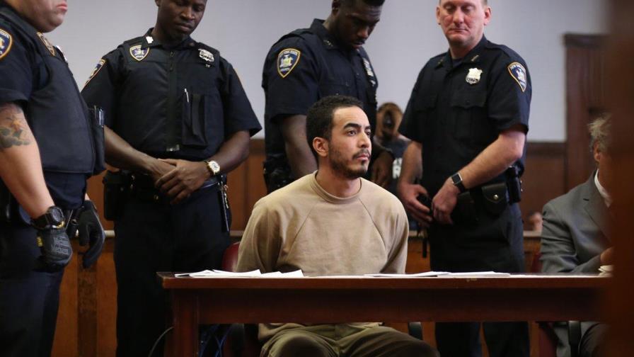 Condenan a siete años dominicano que sacó mujer desnuda a la calle 