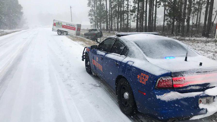 Ola de frío con récords avanza en EE.UU. y deja otros 11 muertos en 24 horas Ola de frío con récords avanza en EE.UU. y deja otros 11 muertos en 24 horas