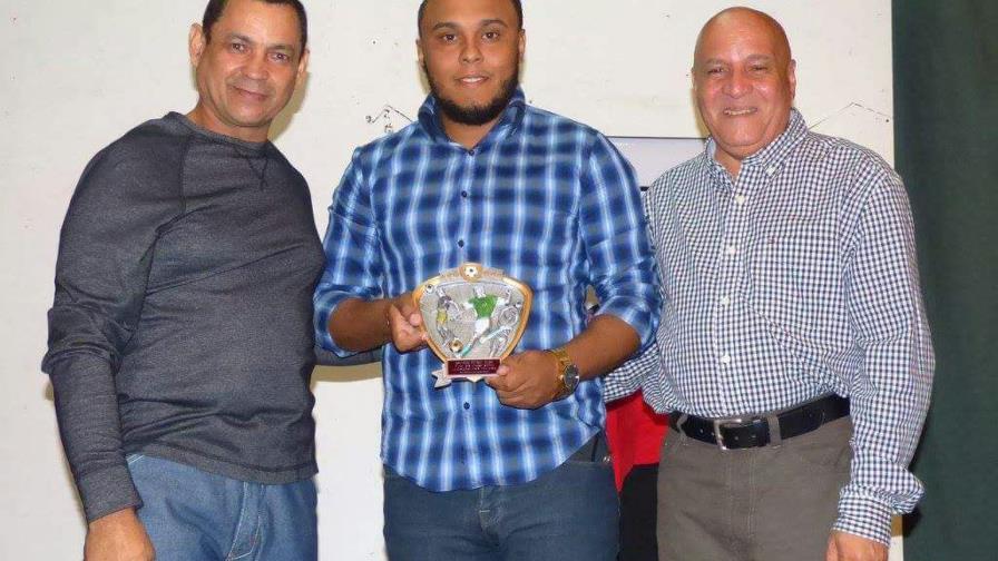 Fútbol premia categorías menores en San Francisco de Macorís Fútbol premia categorías menores en San Francisco de Macorís