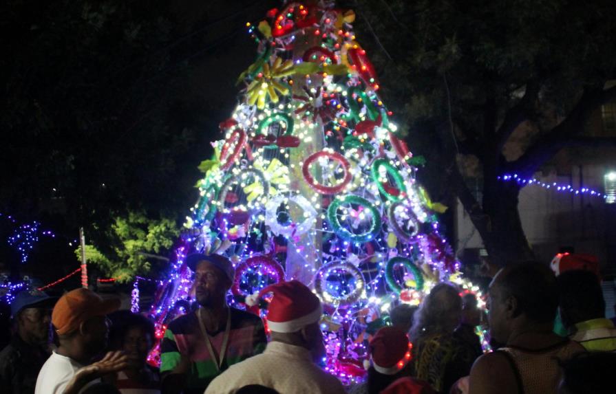 ADN premia a los barrios más limpios y mejor decorados de la capital durante la Navidad