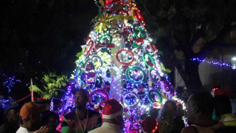 ADN premia a los barrios más limpios y mejor decorados de la capital durante la Navidad