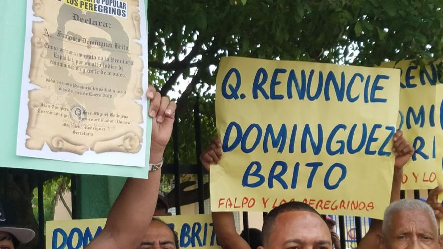 Declaran Domínguez Brito no grato en Moca