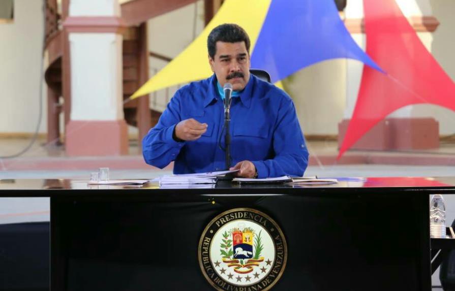 Maduro asegura Colombia impidió paso de perniles a Venezuela y se pudrieron