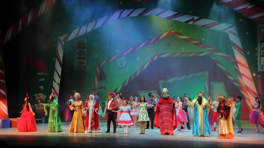 Despacho de la Primera Dama celebra el Día de Reyes a miles de niños