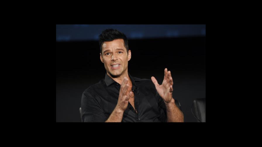 Ricky Martin publica foto desnudo