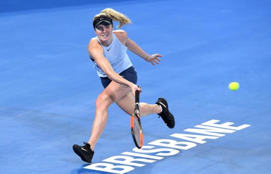 Svitolina se corona en Brisbane; Kyrgios elimina a Dimitrov