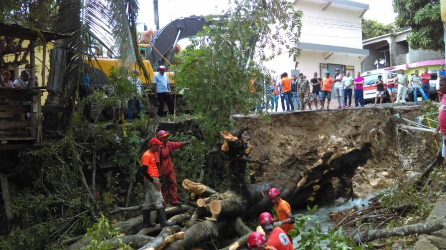 Desbordamientos de ríos incomunican pueblos de Puerto Plata