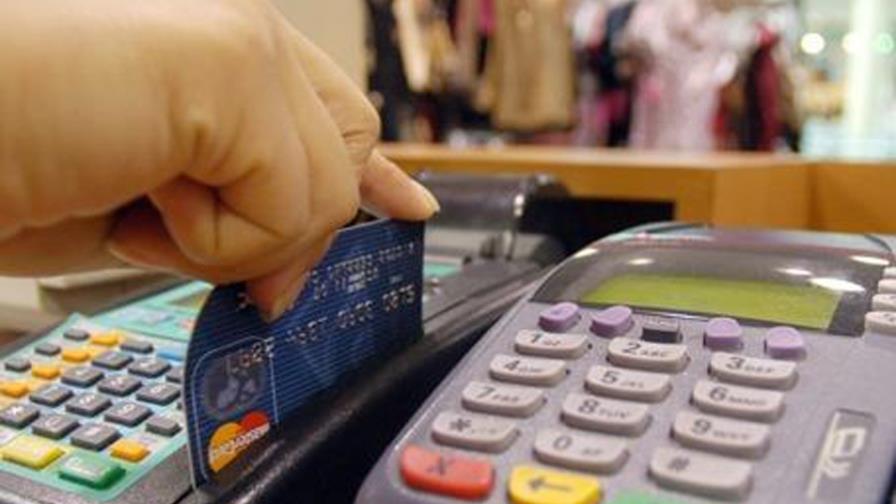 Apresan a dos venezolanos reincidentes en estafar con tarjetas bancarias Apresan a dos venezolanos reincidentes en estafar con tarjetas bancarias