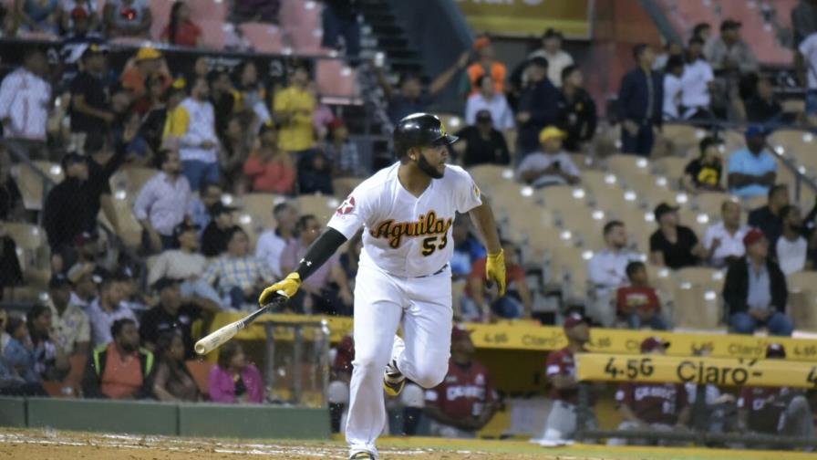 Águilas detienen mala racha al vencer a Gigantes