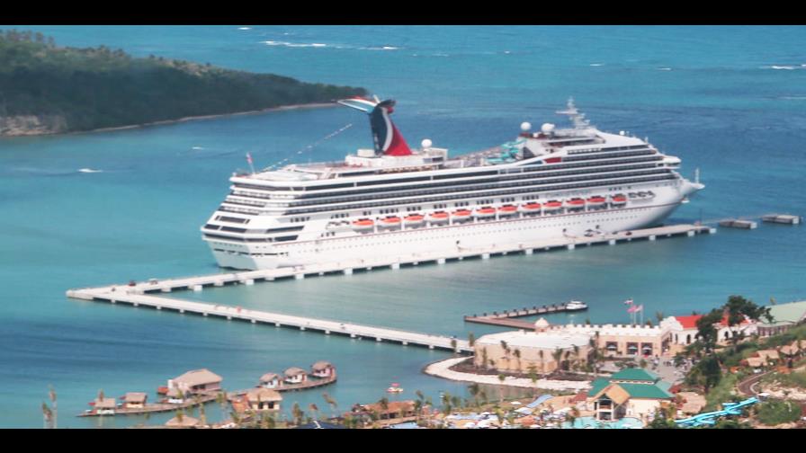 El país establece récord y supera el millón y medio de cruceristas en 2017