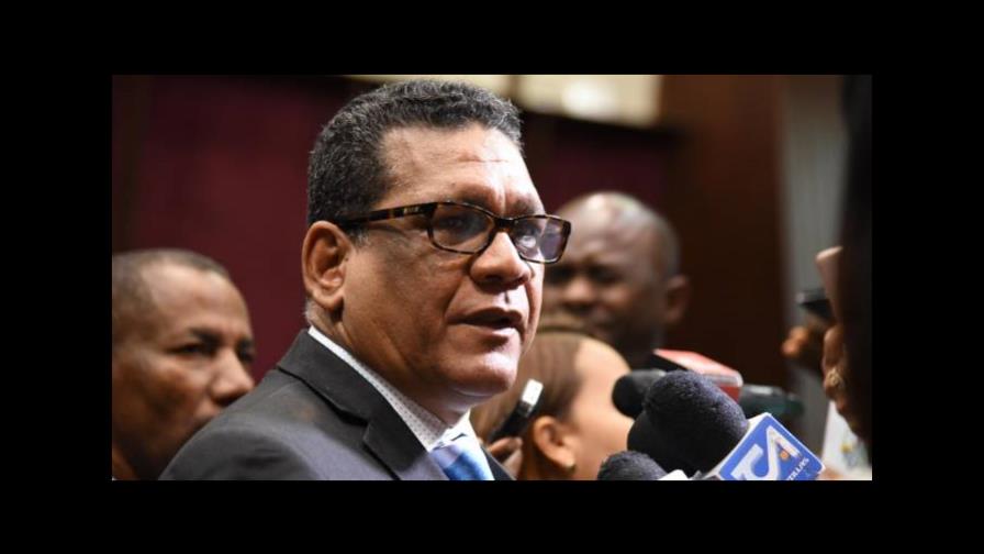 Maldonado anuncia “remodelación intensiva” de edificio de la Cámara de Diputados