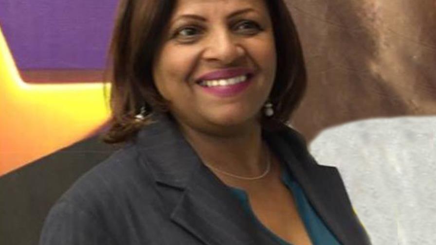 Activista dominicana pide a Medina formar comisión para enfrentar con éxito feminicidios en el país