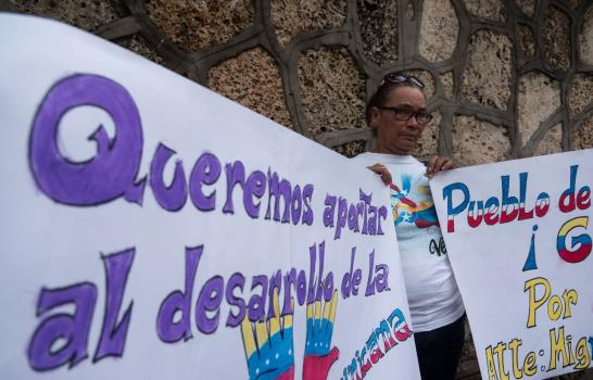 Venezolanos residentes en República Dominicana piden a representantes de su país llegar a un acuerdo