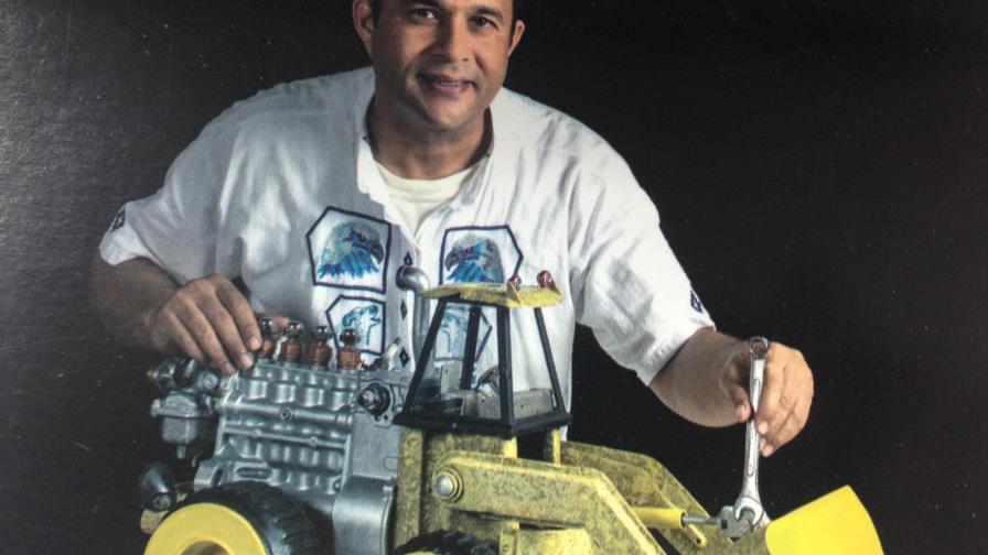 La reinvención de los metales, la magia creativa del artista Nelson Barrera