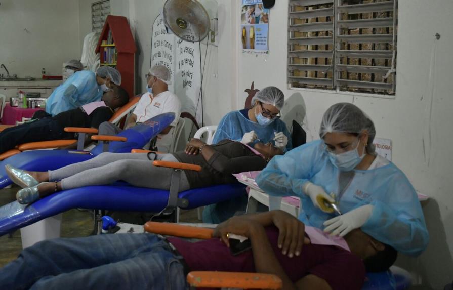 Obras Públicas realiza operativos médicos en La Yagüita 