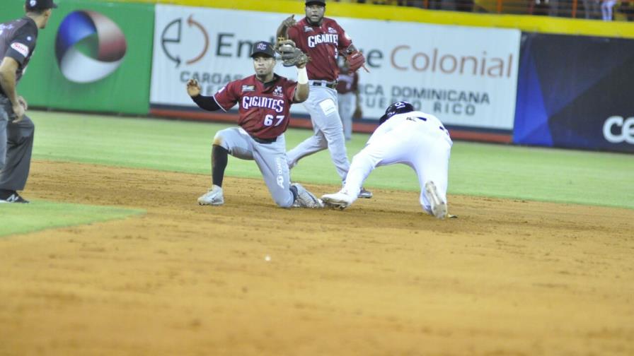 Doble de Paulino decide victoria de Gigantes ante las Águilas