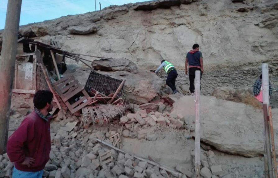 Al menos 2 muertos y 65 heridos por terremoto en sur de Perú