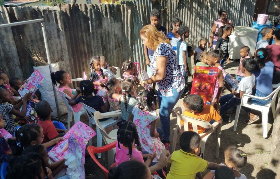 Fundación Sirila Ozuna entrega juguetes en provincias del país
