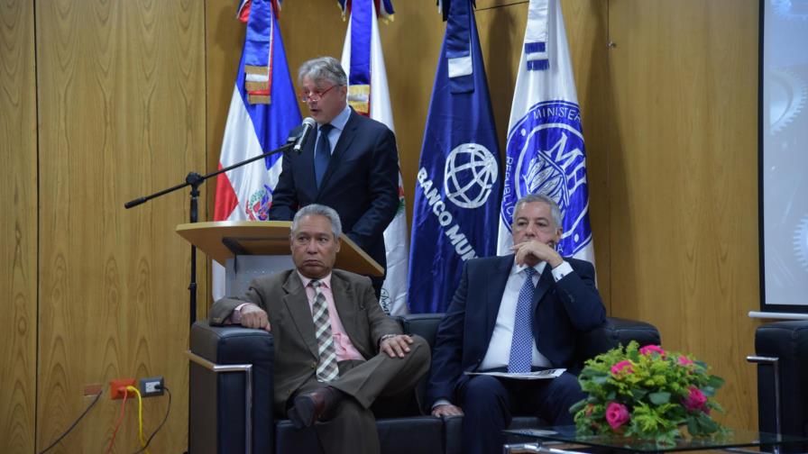 El Banco Mundial sugiere ampliar la base del ITBIS para mejorar ingresos El Banco Mundial sugiere ampliar la base del ITBIS para mejorar ingresos