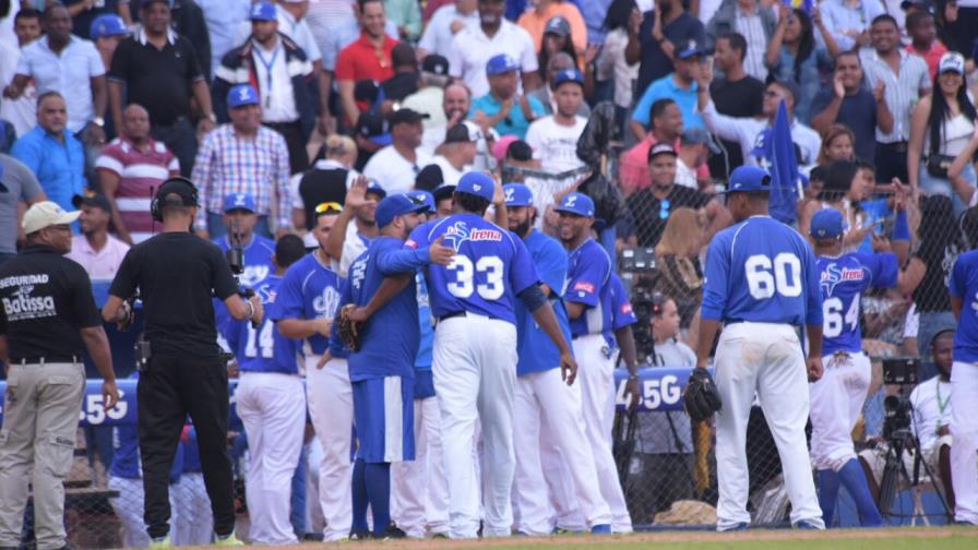 VIDEO: Los Tigres del Licey consiguen su pase a la Serie Final ante las Águilas Cibaeñas VIDEO: Los Tigres del Licey consiguen su pase a la Serie Final ante las Águilas Cibaeñas