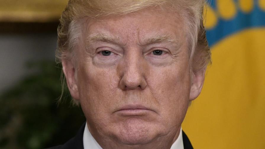 Dos prominentes republicanos denuncian los “asaltos” de Trump contra la prensa Dos prominentes republicanos denuncian los “asaltos” de Trump contra la prensa