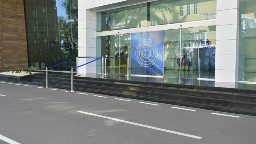 Cancillería no confirma suspensión de diálogo tras anuncio de que oposición venezolana no asistiría 