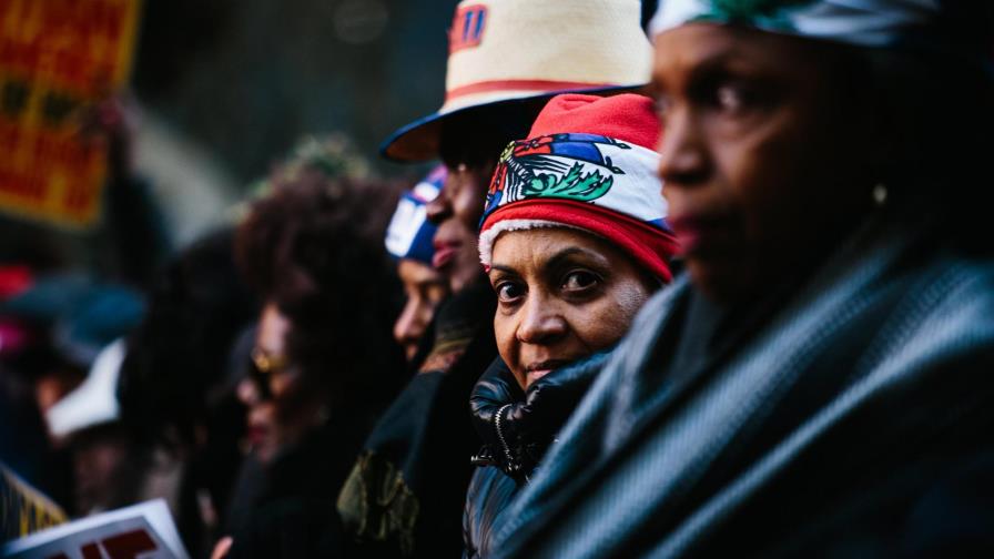 Dominicanos en EEUU: “Ahora más que nunca anden por el librito” Dominicanos en EEUU: “Ahora más que nunca anden por el librito”