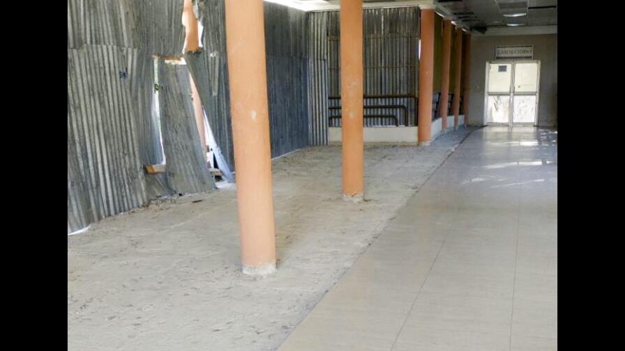 El hospital de Neyba opera con serios problemas estructurales