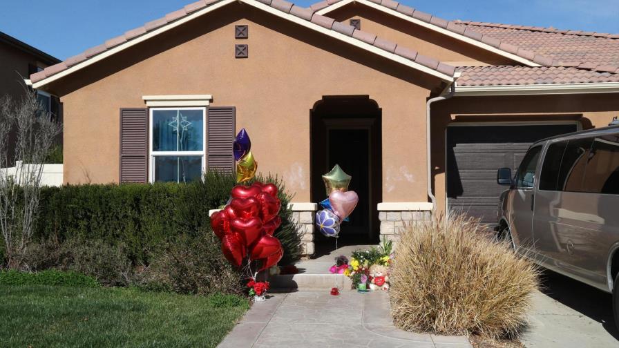 Tortura, abuso, actos lascivos: imputan a padres de 13 hijos confinados en EE.UU.