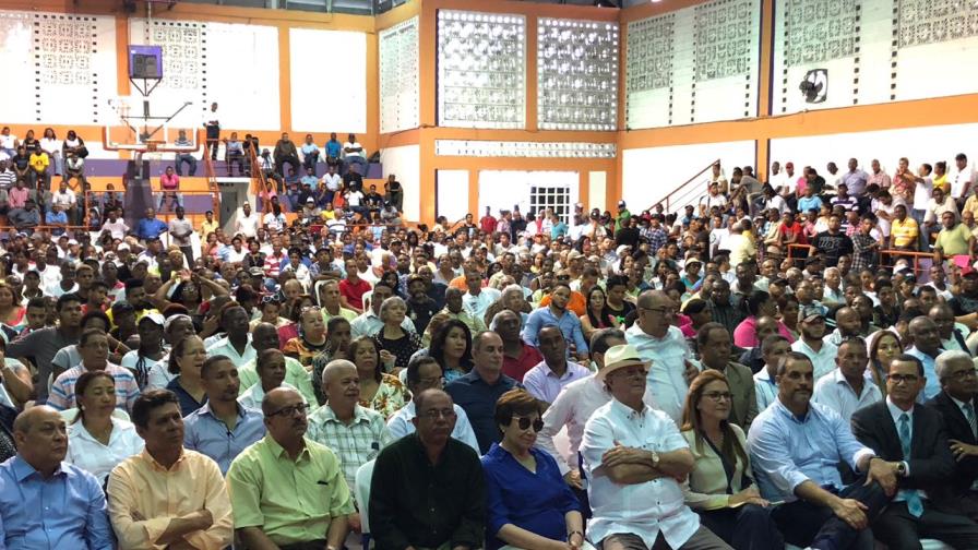Carolina Mejía realiza lanzamiento de su candidatura en Santo Domingo Este