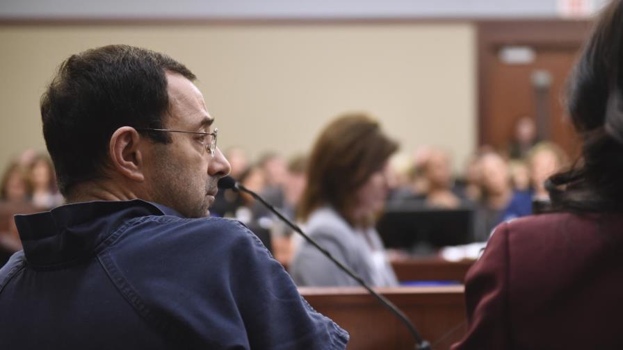 Más gimnastas testifican contra médico por abusos sexuales