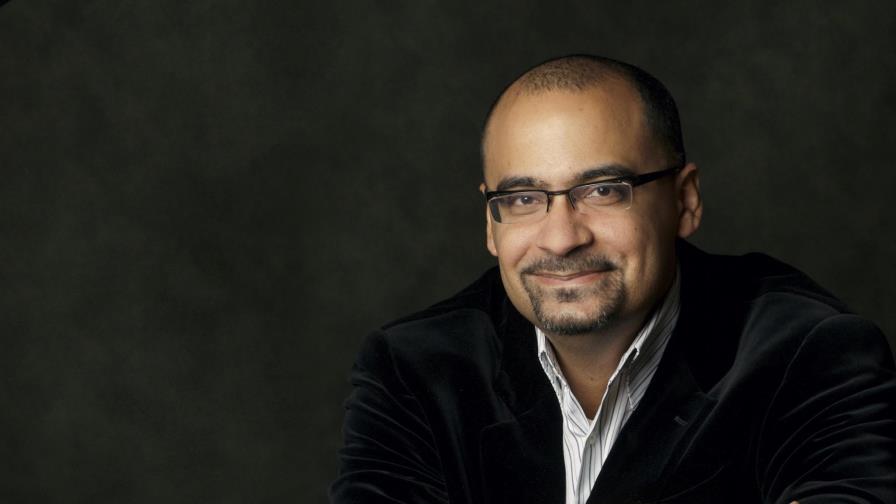 Junot Díaz habla de lo difícil que ha sido escribir su primer libro infantil Junot Díaz habla de lo difícil que ha sido escribir su primer libro infantil